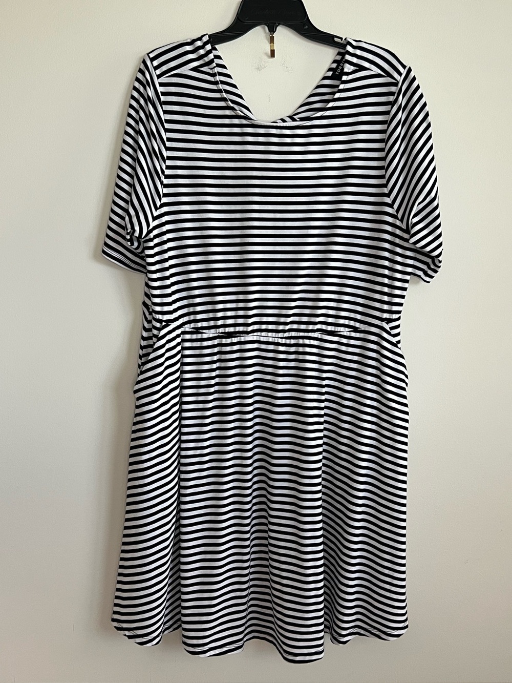 torrid Black & White Striped Short Sleeve Casual Dress